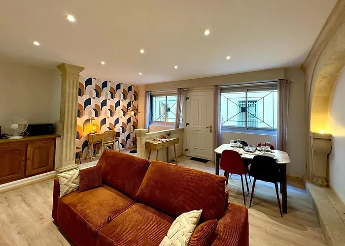 Le Bijoux De Nimes, T2 Centre *