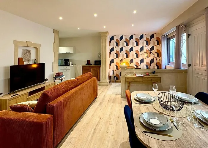 Le Bijoux De Nimes, T2 Centre Apartmán *